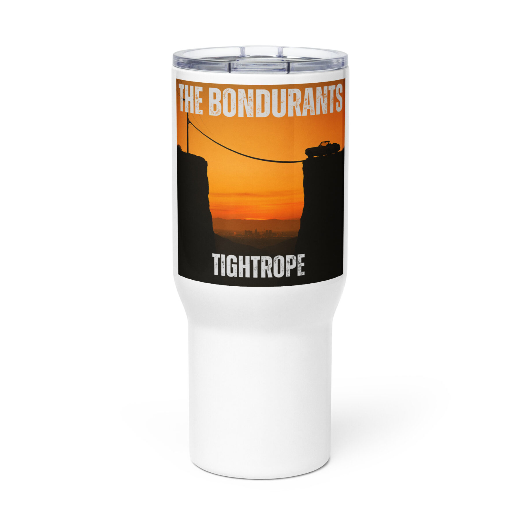 Travel mug with a handle